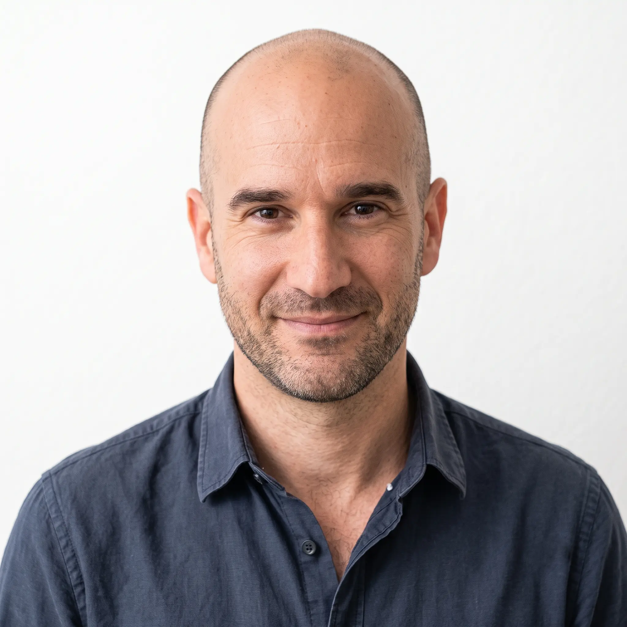 Julien Iglesias, artiste peintre contemporain de l'équipe ACR Provence