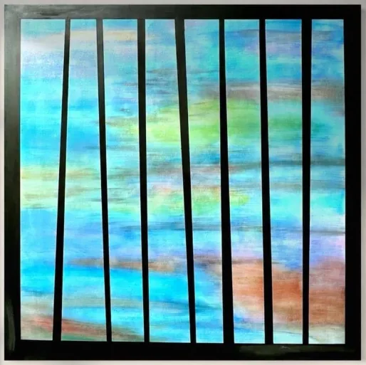 Tableau « Au-delà des barreaux » aux bandes verticales noires sur un ciel turquoise et cuivré, artiste peintre dans le Golfe de Saint-Tropez – ACR Provence