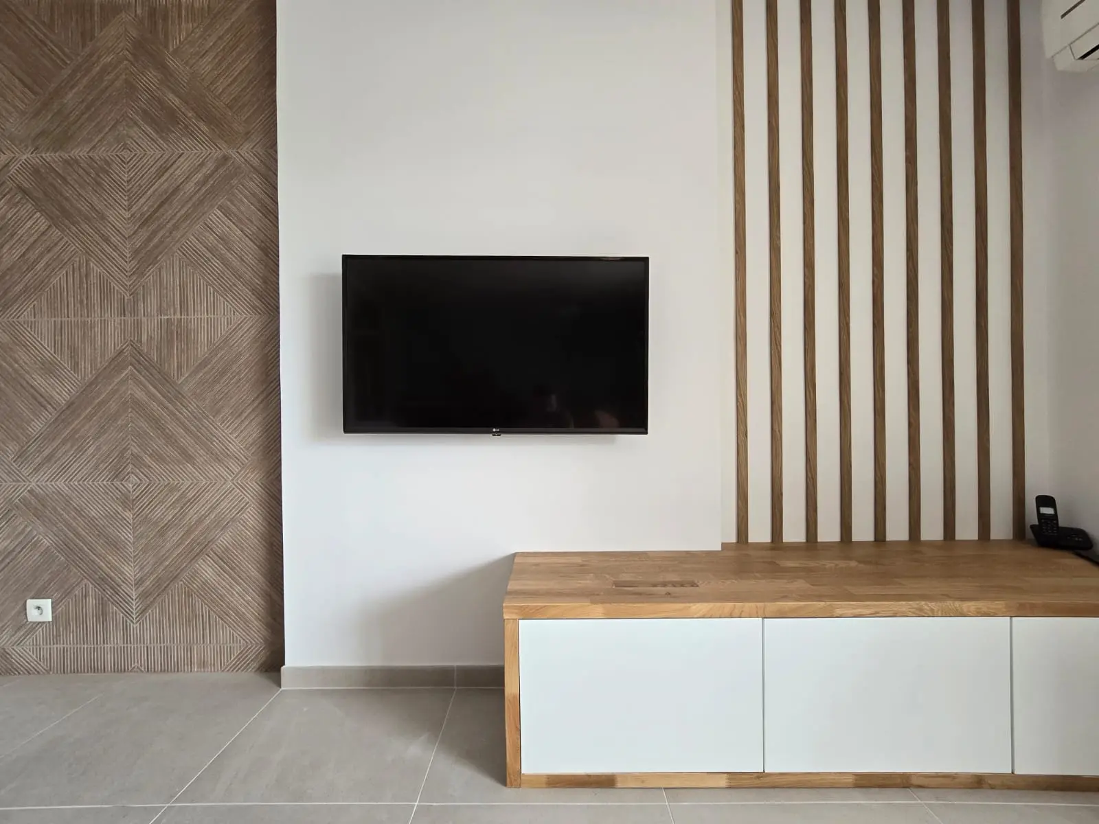 Aménagement salon et mur TV sur mesure