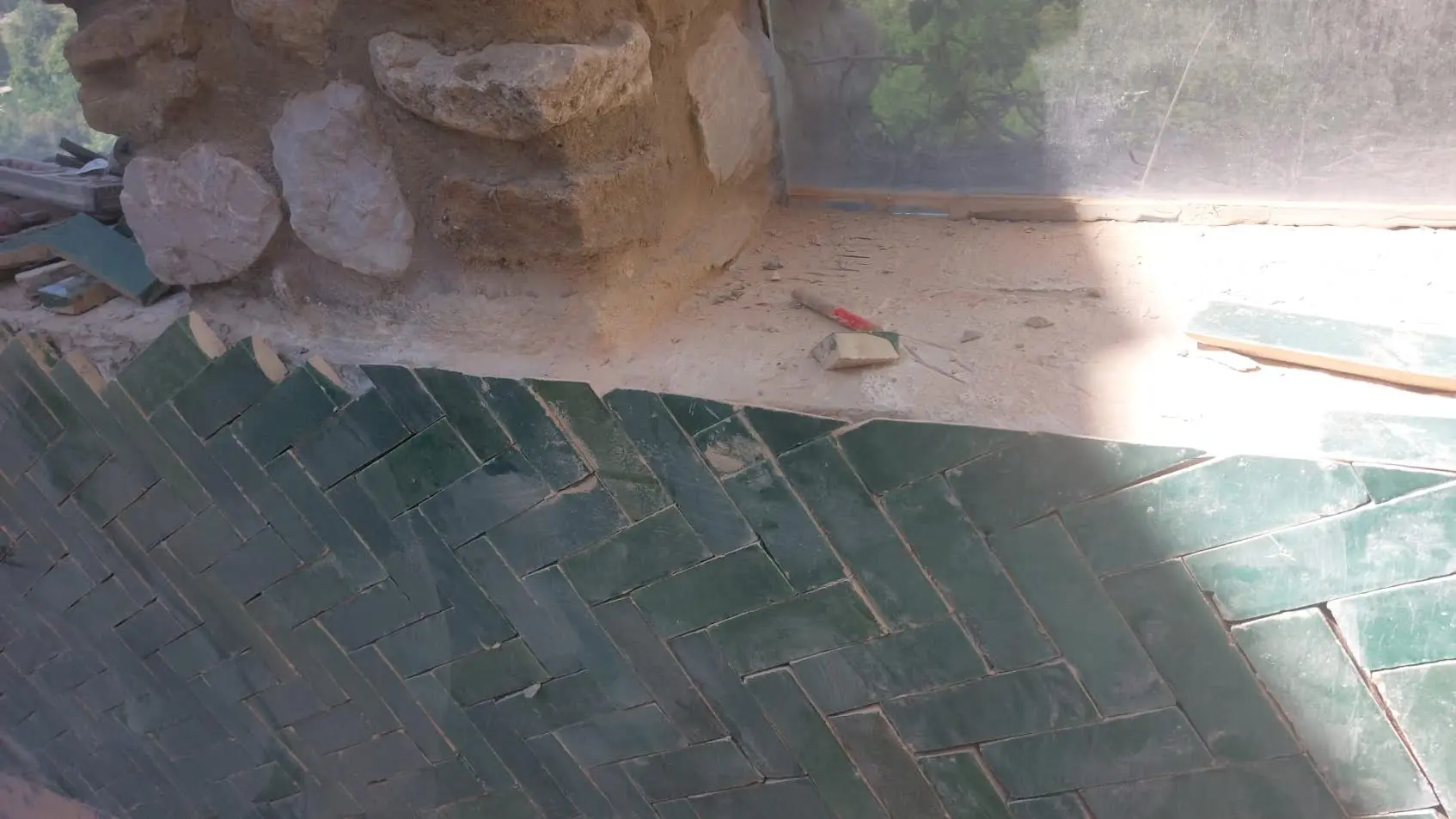 Création d'une terrasse en bois exotique pour sublimer l'extérieur